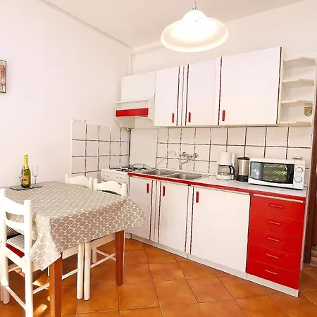 Fuer 3 Personen Ca 39 Qm In Fazana, Istrien Istrische Riviera Valbandon