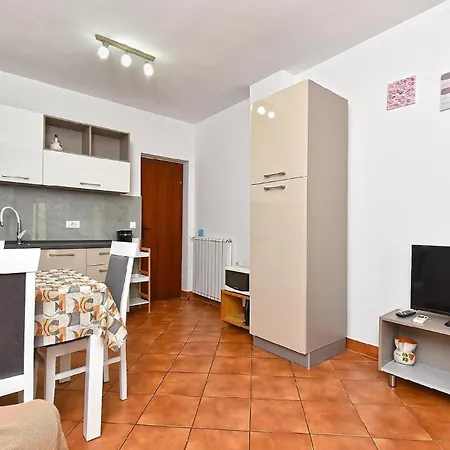 Fuer 3 Personen Ca 39 Qm In Fazana, Istrien Istrische Riviera
