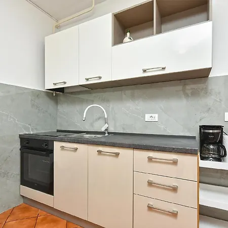 Fuer 3 Personen Ca 39 Qm In Fazana, Istrien Istrische Riviera